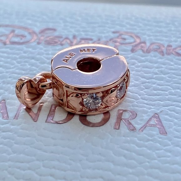 PANDORA Infinite Hearts Sparkling Dangling Clip Charm